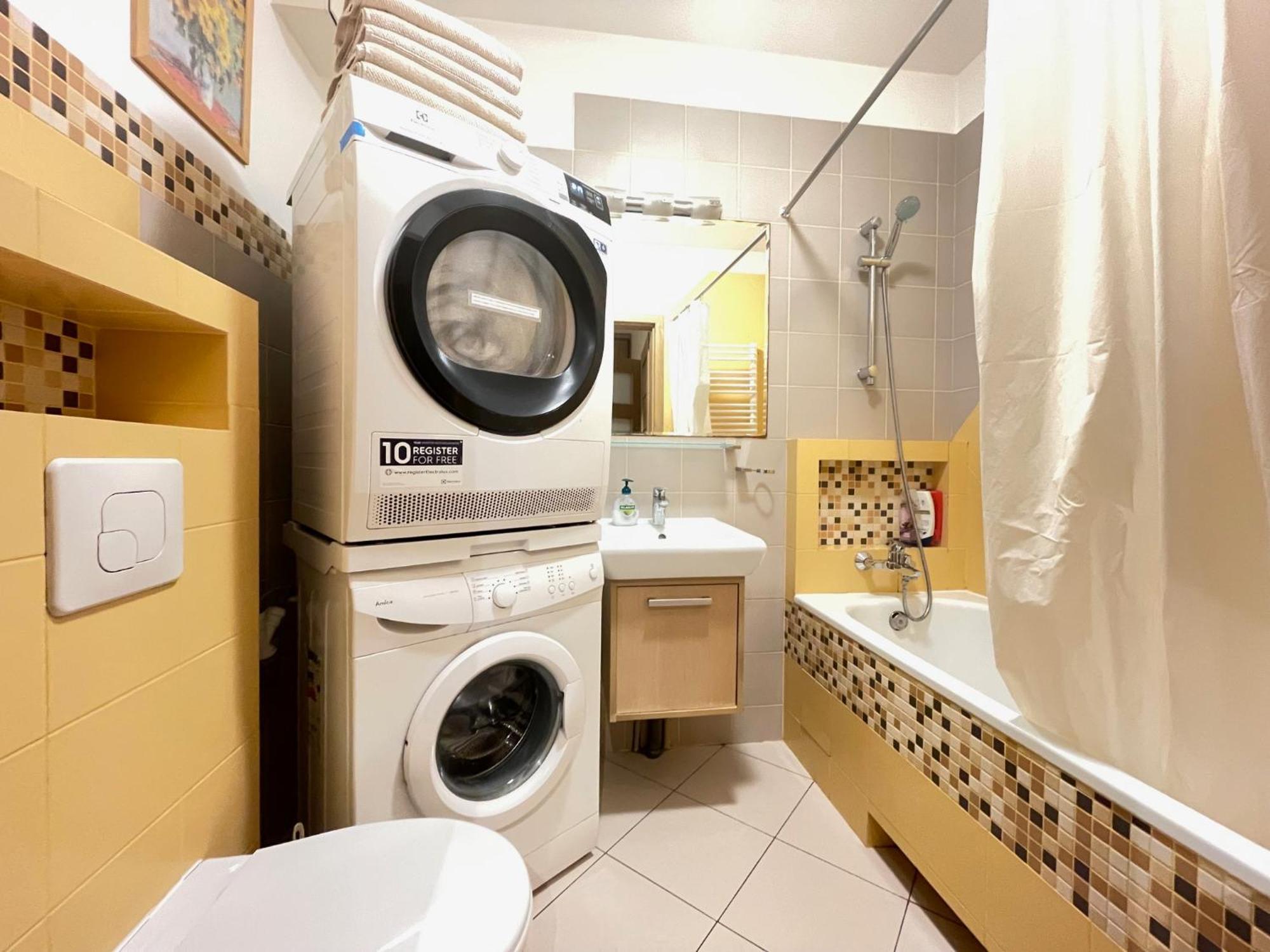 Superior Bukowinska, Studio, Pool & Gym! Metro Wilanowska, Garage Parking! 24H Reception! Varsóvia Exterior foto